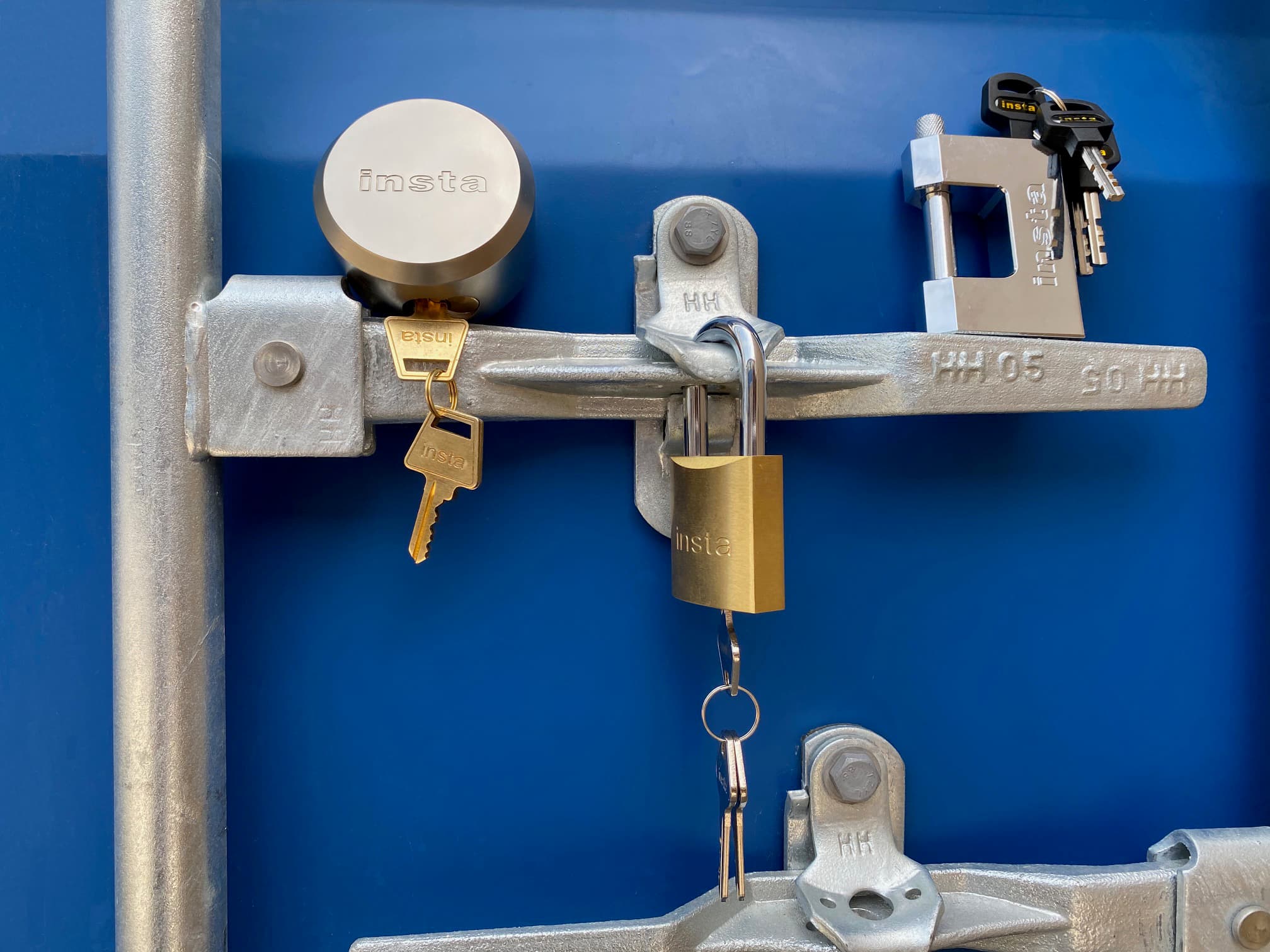 INSTA Pad-Block-Puck Locks-8 edit.jpg