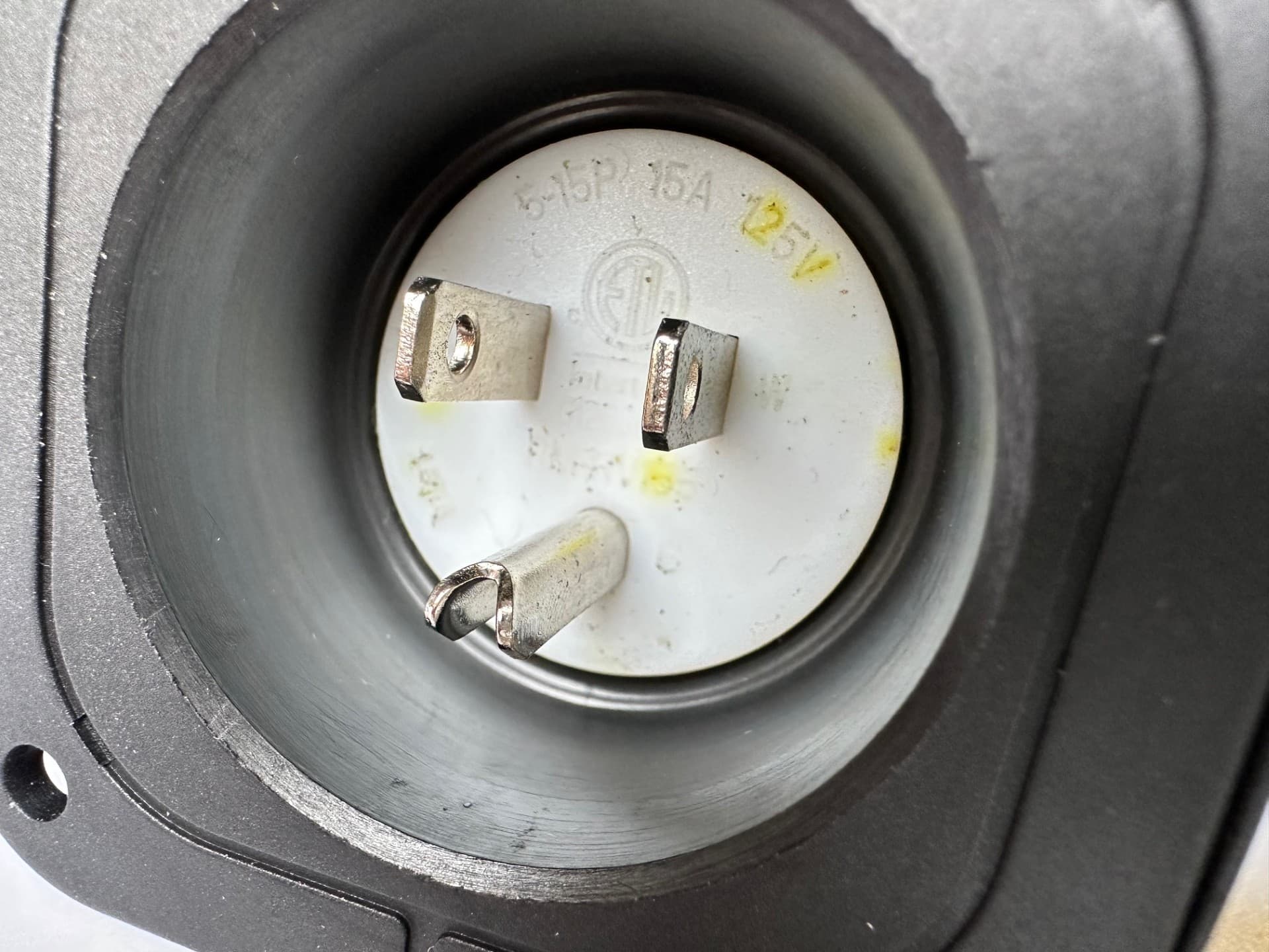 7102 Insta AC Power Port 1 (6).jpg